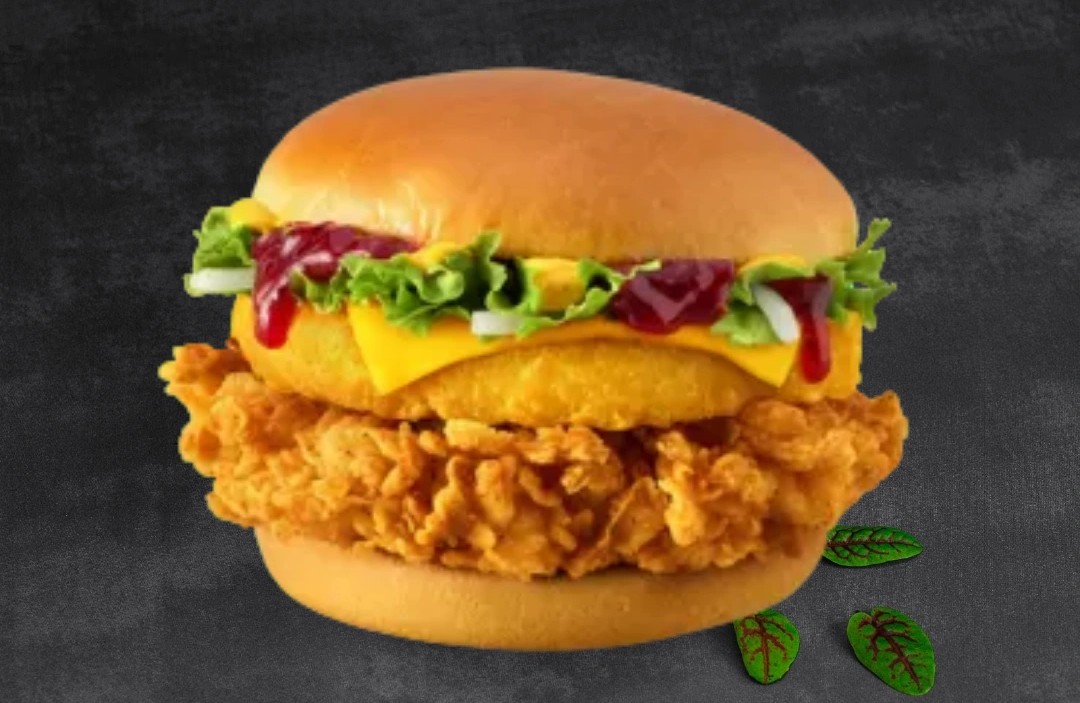 Фото Новогодний бургер чиз курица с клюквенным соусом